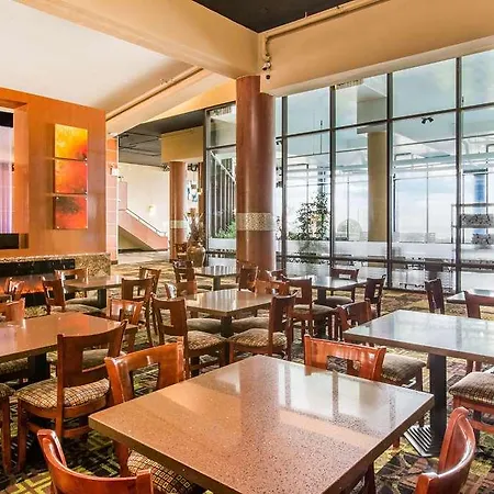 Coastal Hotel & Suites Virginia Beach - Oceanfront 