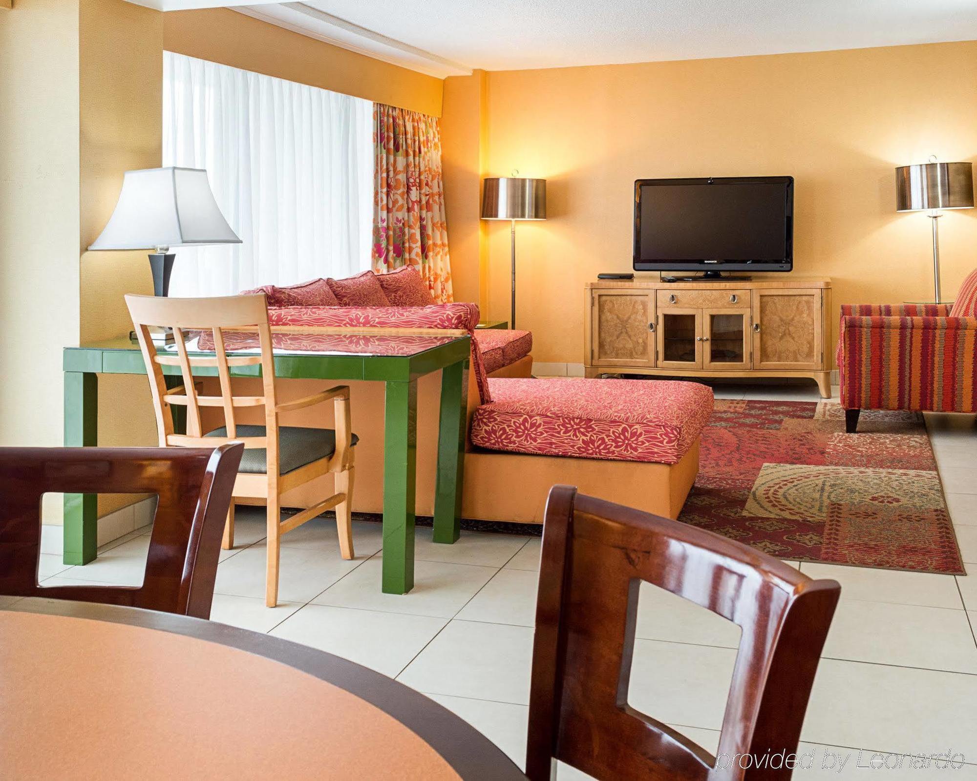 Coastal & Virginia - Oceanfront 3* Virginia Beach